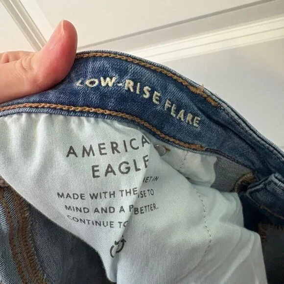 American Eagle Low-Rise Flare Women's Medium Wash Envelope Pocket Jeans Size 16 - Picture 12 of 13
